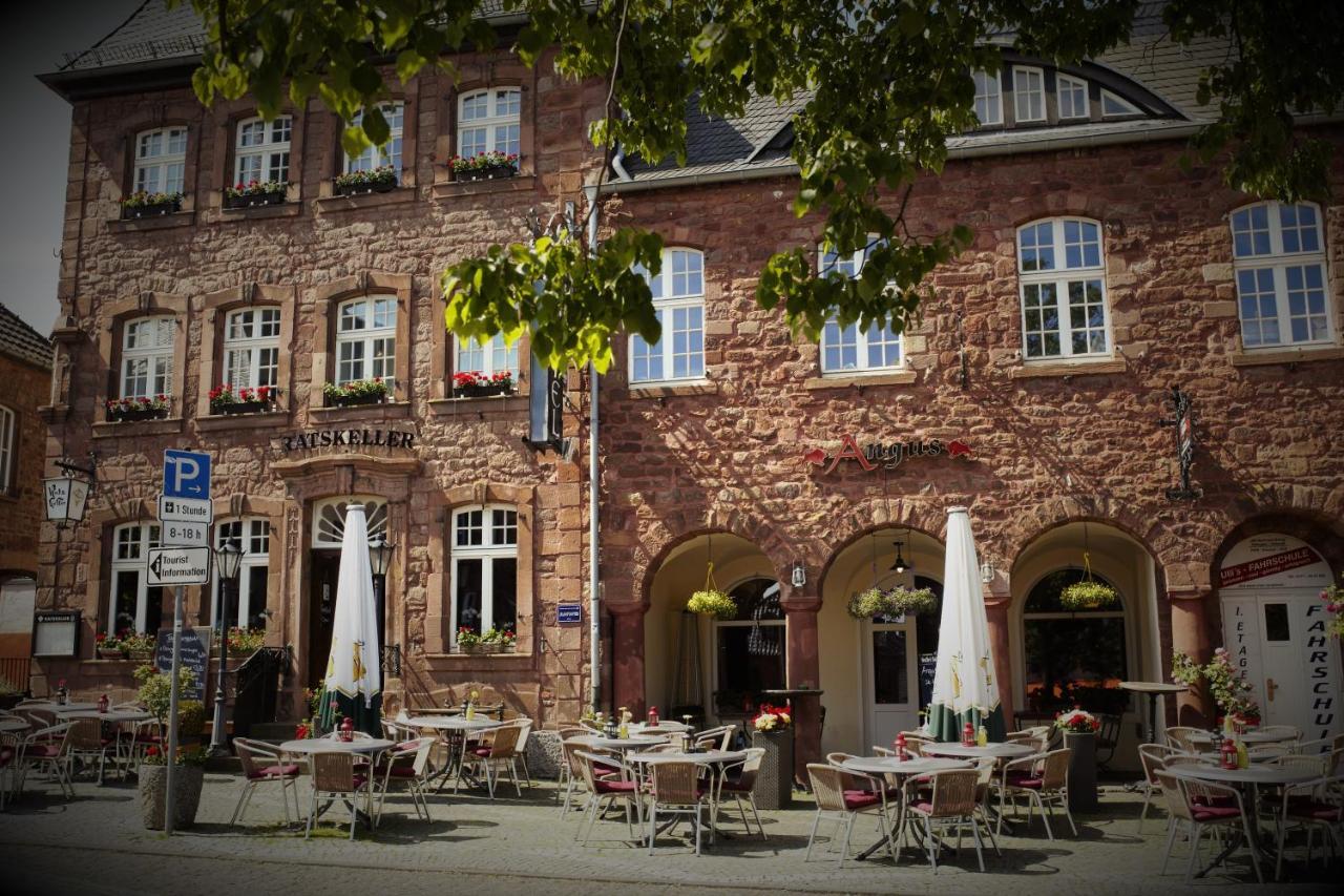 Hotel Ratskeller Nideggen Exterior photo