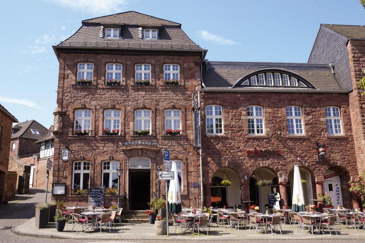 Hotel Ratskeller Nideggen Exterior photo